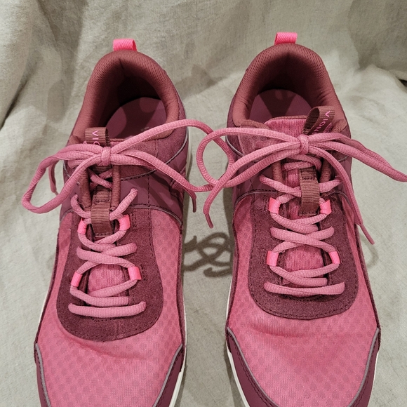 Vionic "Agile Chance" tennis shoes EUC sz 12 - Picture 6 of 7